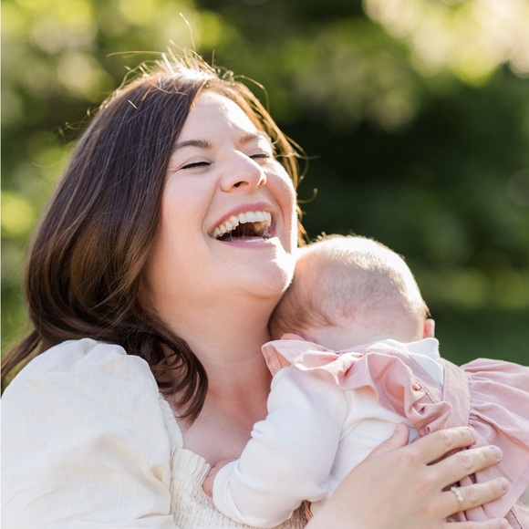 Meet your Posher, Samara - Picture 1 of 1